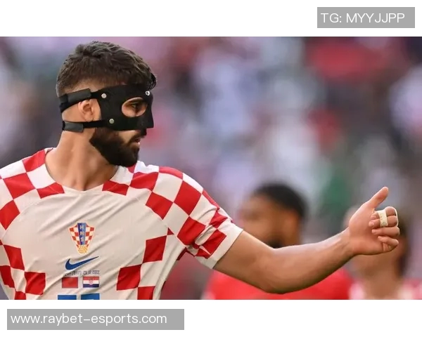 《球星面具足球版：融合虚拟与现实的全新竞技体验》