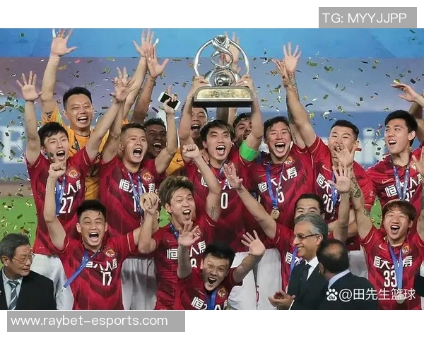 中国足球队历史十大球星排名揭晓他们在足坛的辉煌成就和影响力