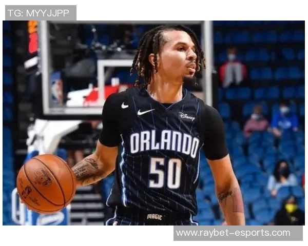 权健足球新星崛起带领球队逆袭成功 迎来辉煌时刻