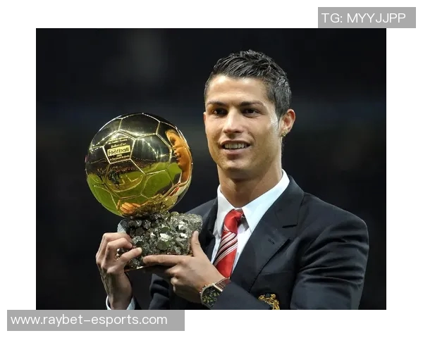 从足球巨星眼神中读懂赛场激情与坚毅力量的深度瞬间 从足球巨星眼神中读懂赛场激情与坚毅力量的深度瞬间