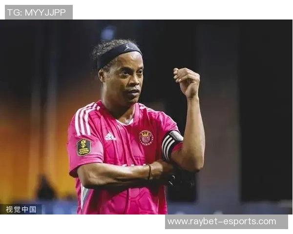 足球球星秋裤搭配风格解析 时尚与实用并存的运动潮流趋势 足球球星秋裤搭配风格解析 时尚与实用并存的运动潮流趋势